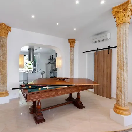 Le Manoir