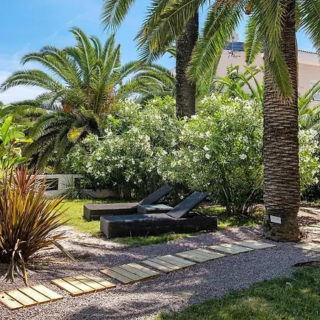 Le Manoir Villa